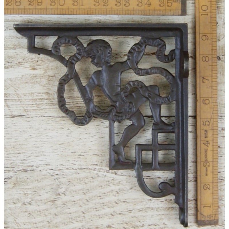 ‘Cherub’ Decorative shelf Bracket, Cast Iron 238mm x 238mm